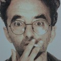 Roberto Bolaño fumando&nbsp;sorprendido